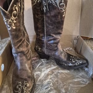 Durango Western Boots with Embroidered Design